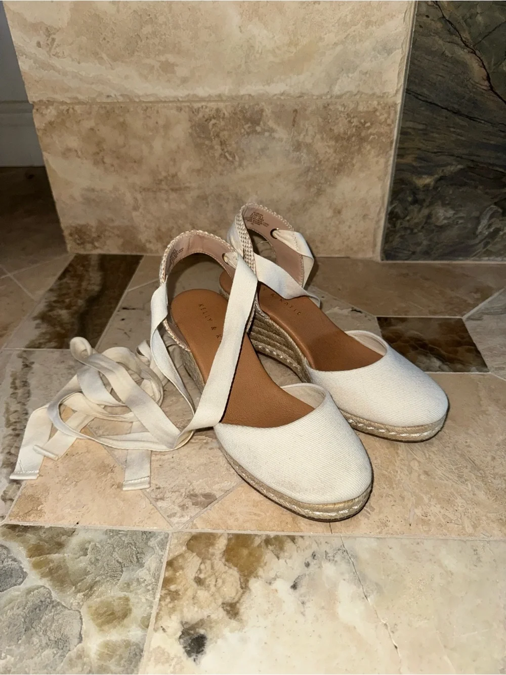 Kelly & Katie Goldie Espadrille Wedge Sandals 8.5 Ivory Lace Up Ankle Tie